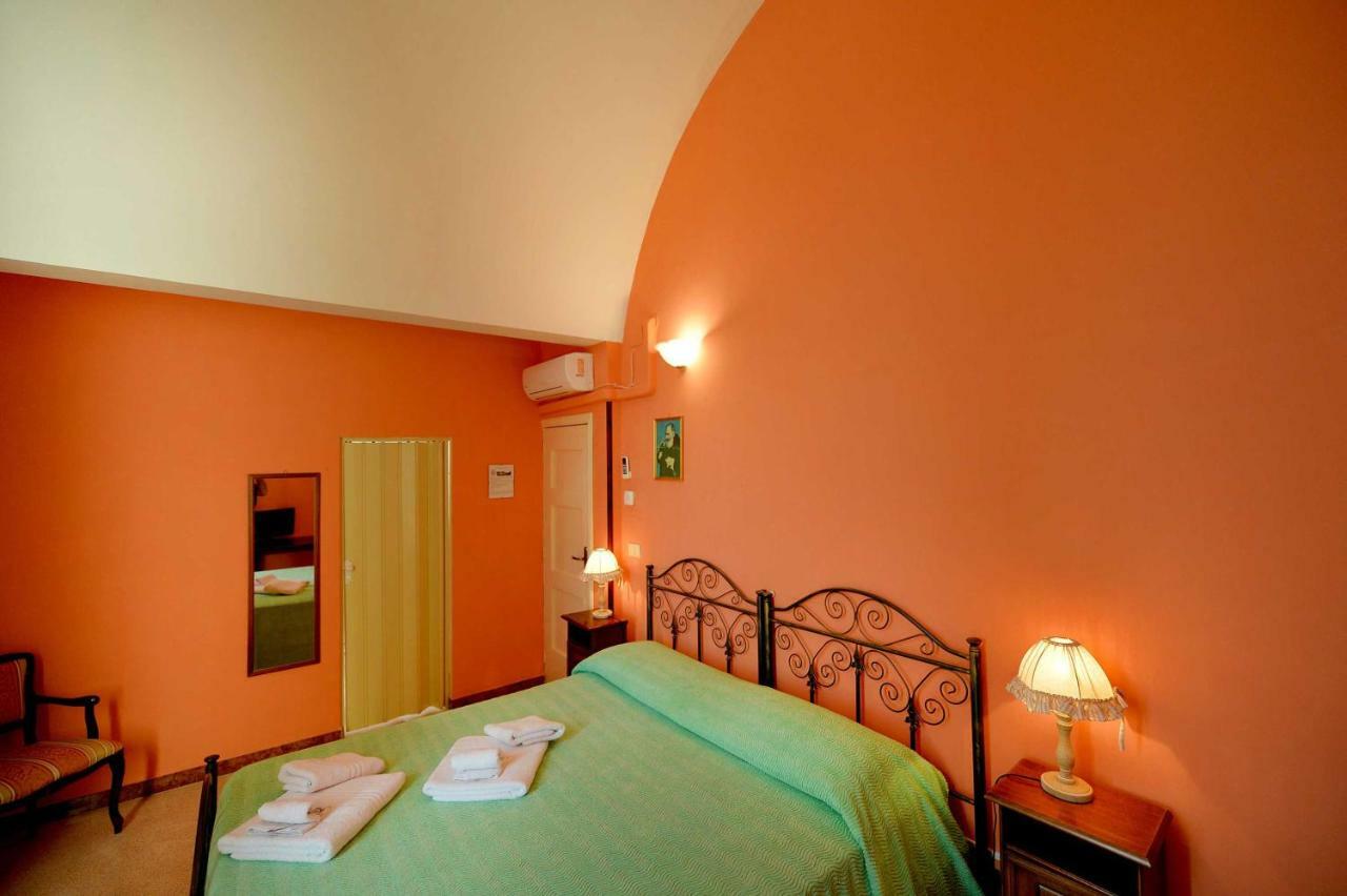 Agriturismo Santa Chiara Алецио Экстерьер фото