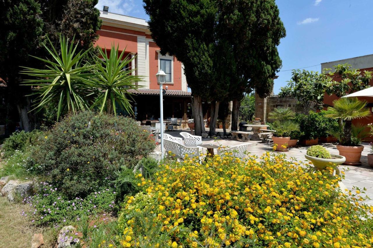 Agriturismo Santa Chiara Алецио Экстерьер фото